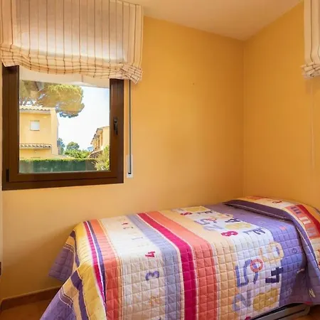 Wonderful House With A Garden Σπίτι διακοπών *